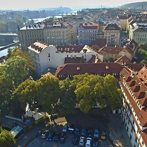 4* Hotell Pytloun Old Armoury