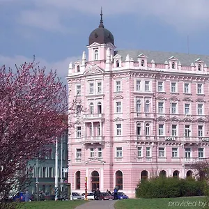 Hotel Opera, Prague