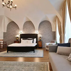 3* Hotell U Suteru