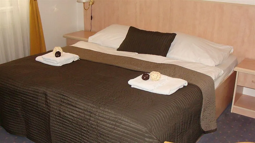 Hotel Nabucco Πράγα 4*,